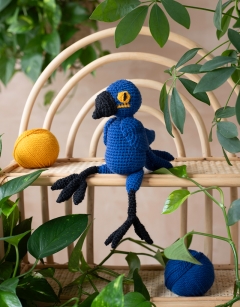Themba the Hyacinth Macaw