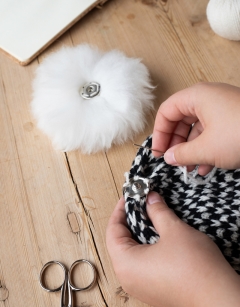TOFT Cream Pom Pom