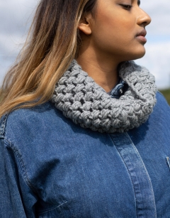Stala Cowl