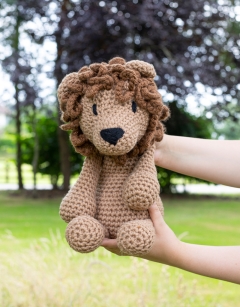 Giant Rufus the Lion 