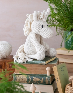 Large Magical Unicorn