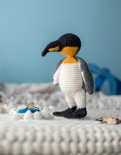 Raegan the King Penguin Kit