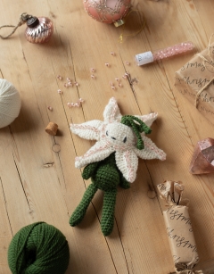 Mini Beaded Lily